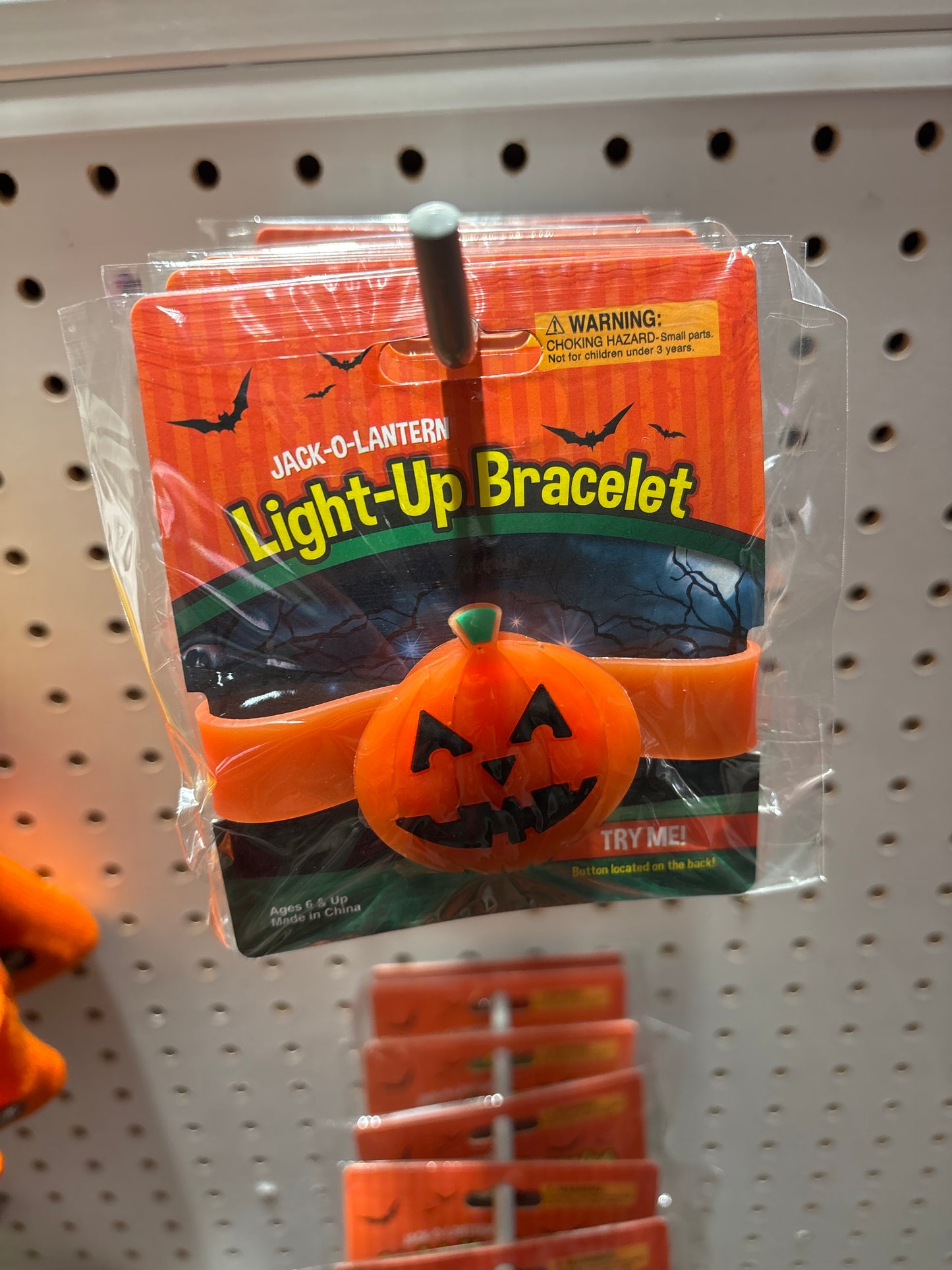 8.5" Lightup Jack-o-lantern snap bracelet