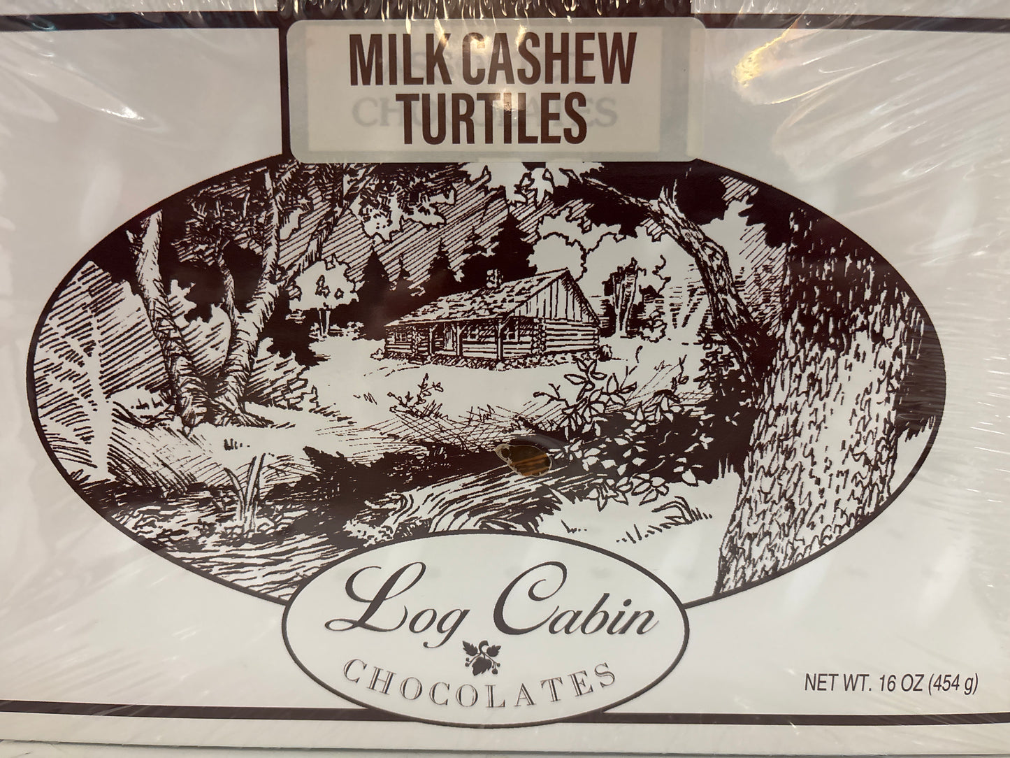 Log Cabin Chocolates - Turtile 16 oz