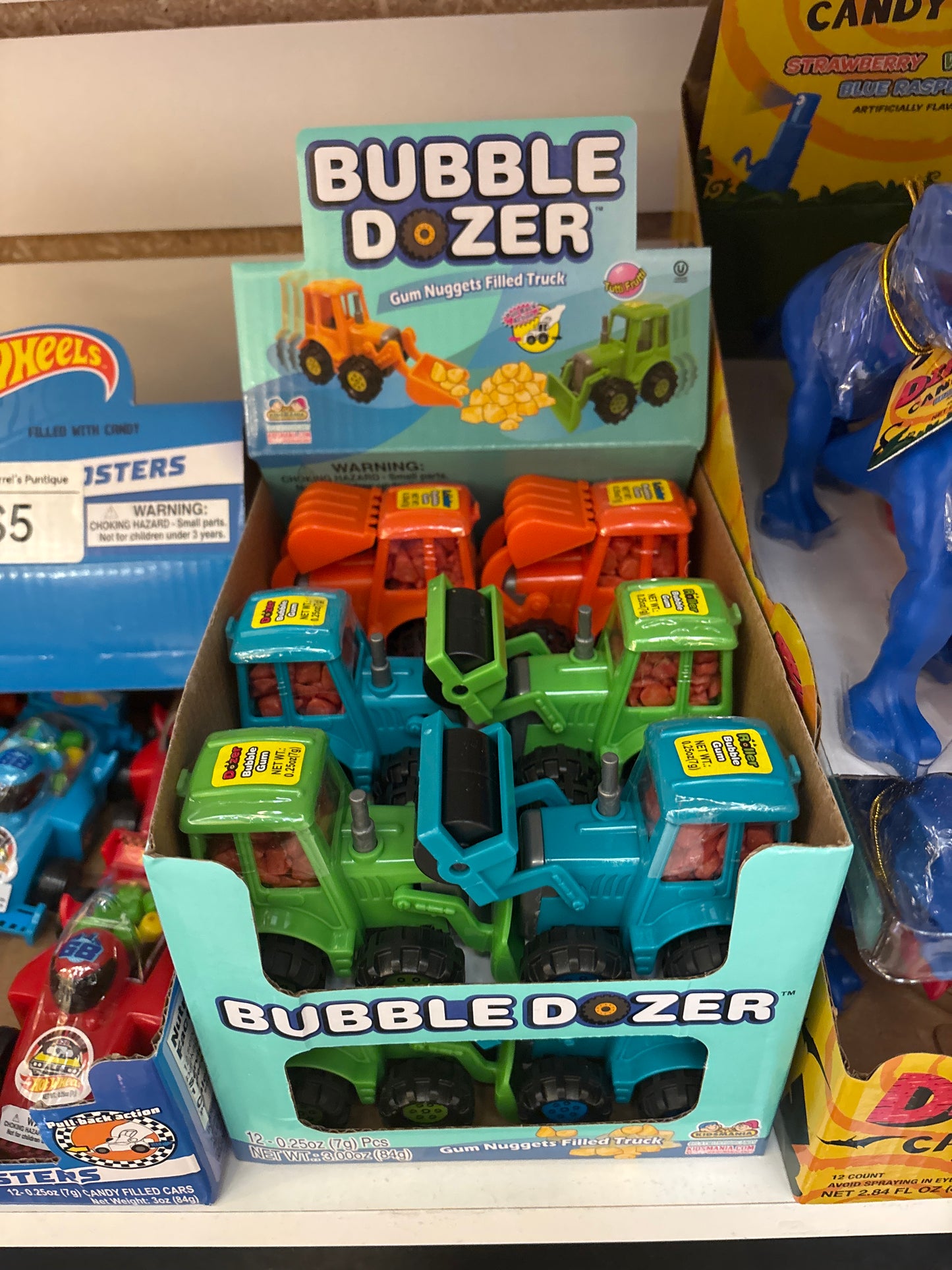 BUBBLE DOZER GUM NUGGETS FILLED TRUCKS 0.25 OZ