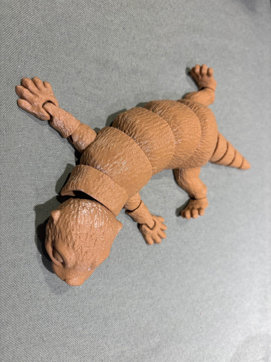 9” 3D printed articulated Otter - Lunar Squirrel’s Puntique