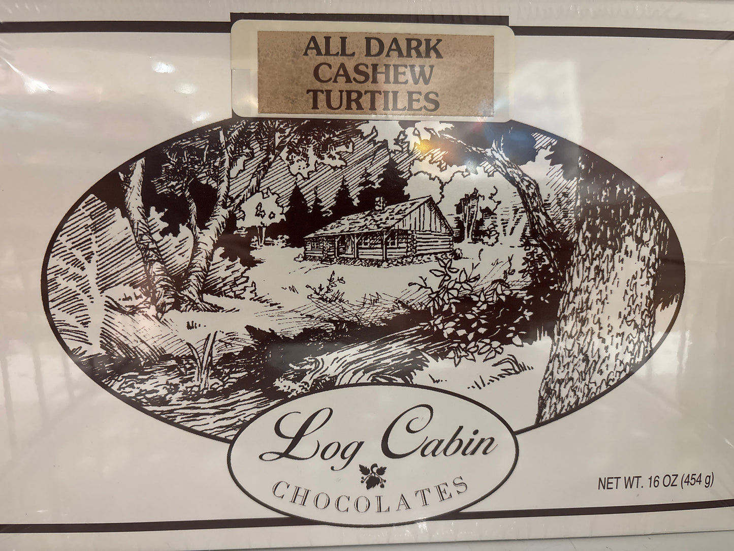 Log Cabin Chocolates - Turtile 16 oz