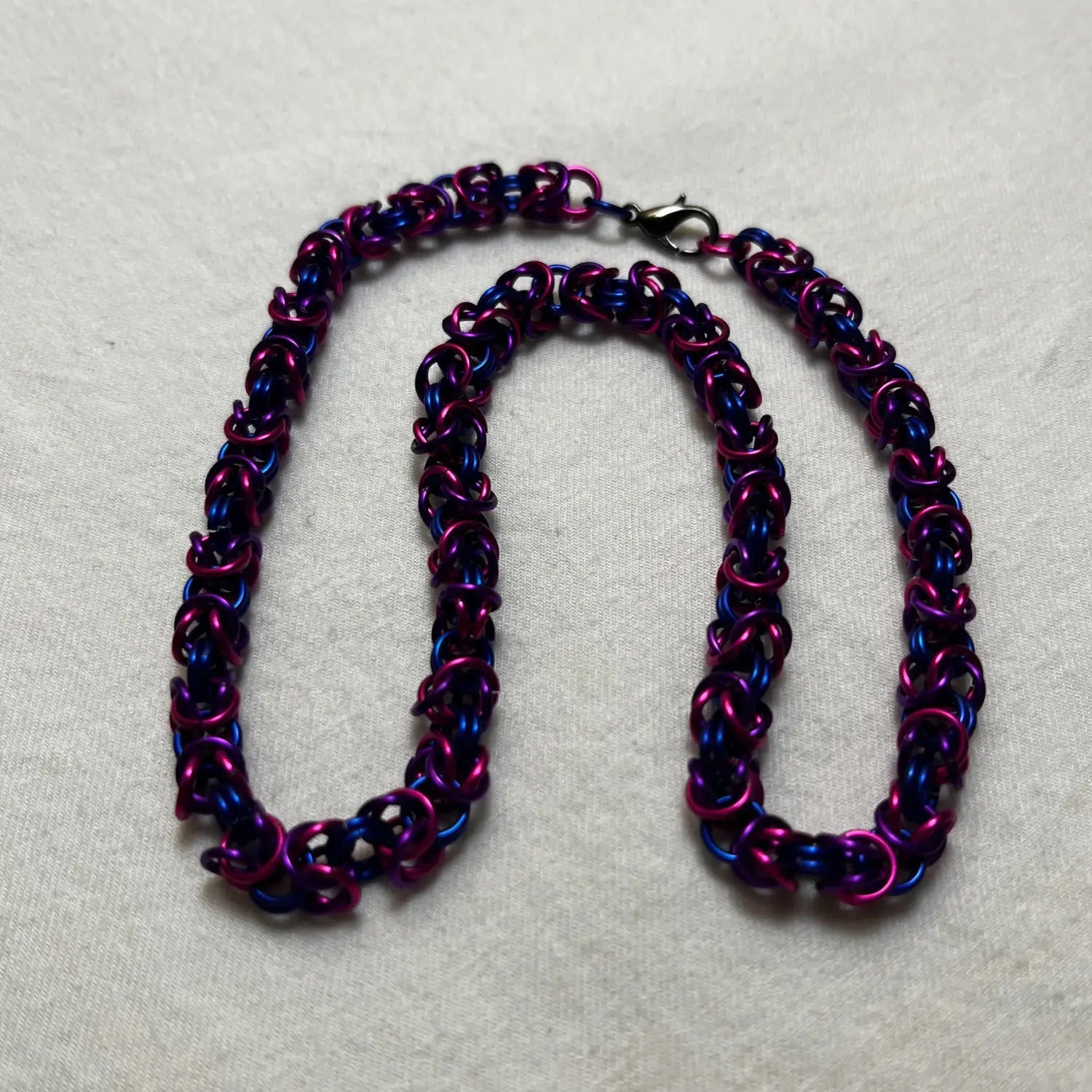 Chainmail Necklace - Bisexual Pride / Byzantine - Chainmail