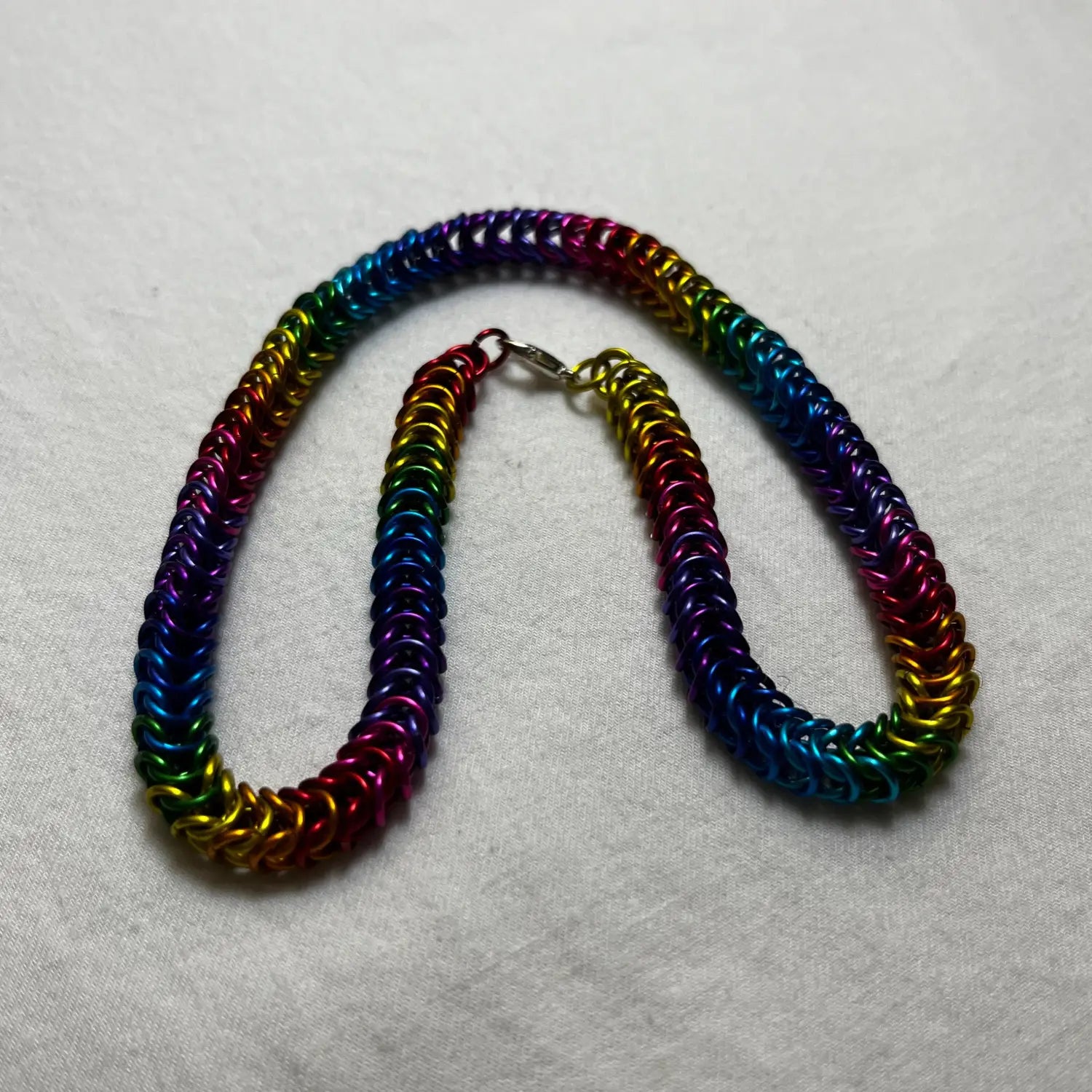 Chainmail Necklace - Rainbow / Box - Chainmail
